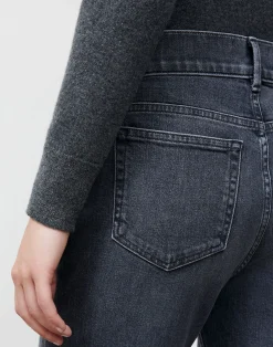 L148 Denim Reeve Straight Jean